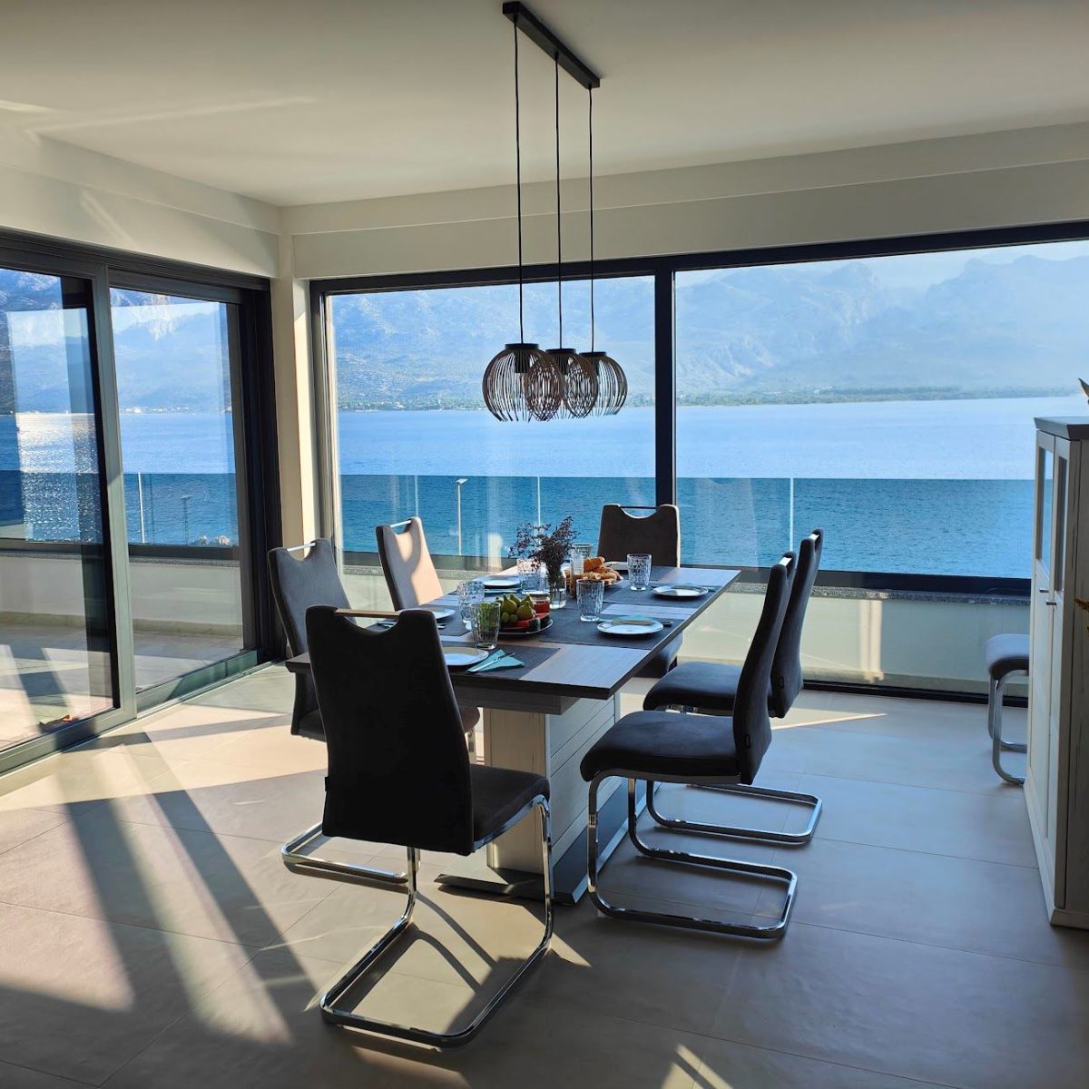 Dining table view